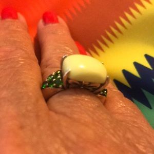 Matching set three pcs, gorgeous, gorgeous, stamped with designers signature.